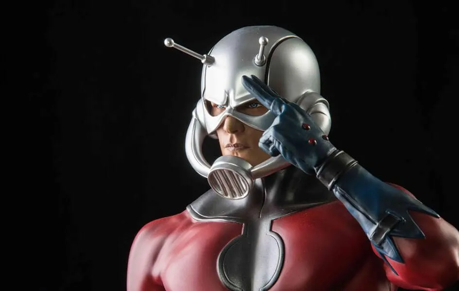 Creative Play Vinyl Release ANT-MAN 1/4 Scale Statue (Comics Version)