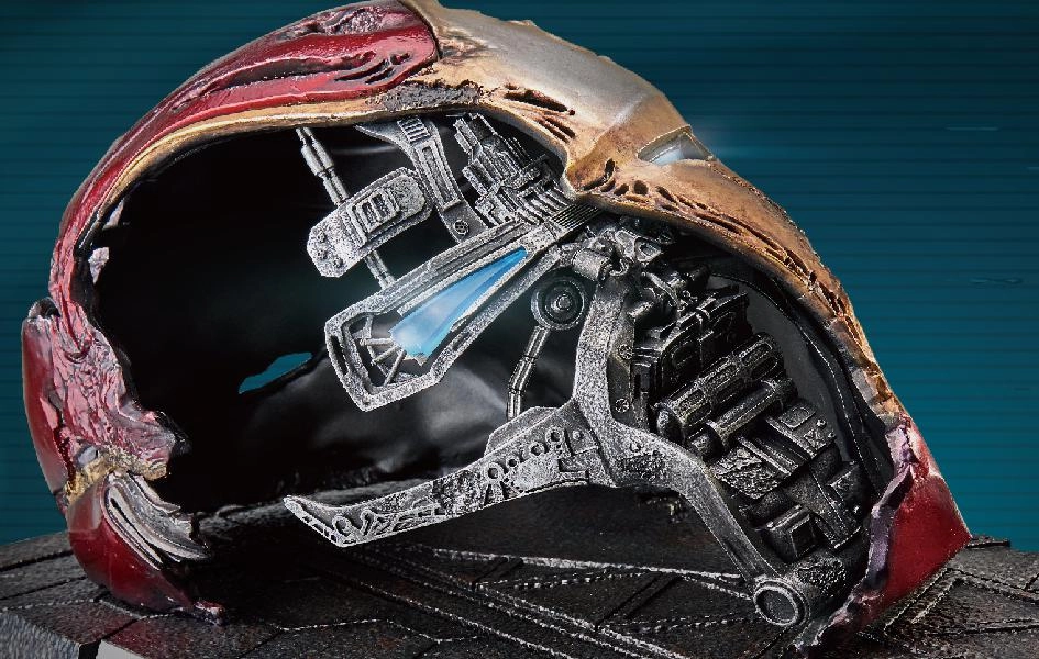 Avengers: Endgame - Master Craft Iron Man MK50 Battle Damaged Helmet Anime Model