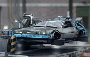 Celebrity Cast Back to the Future Part II - DeLorean Set Regular Version Art Scale 1/10