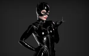Batman Returns - Catwoman Life-Size Bust Companion App Trophy Support