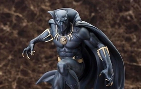 Black Panther Fine Art Statue by Kotobukiya Display Shelf