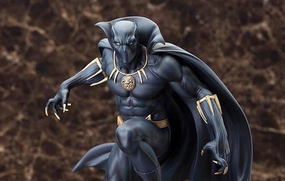 Black Panther Fine Art Statue by Kotobukiya Display Shelf