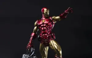 Cloud Backup Classic Iron Man 1/4 Scale Statue