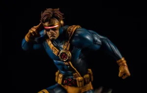 Random Reward Cyclops 1/4 Scale Version A Statue