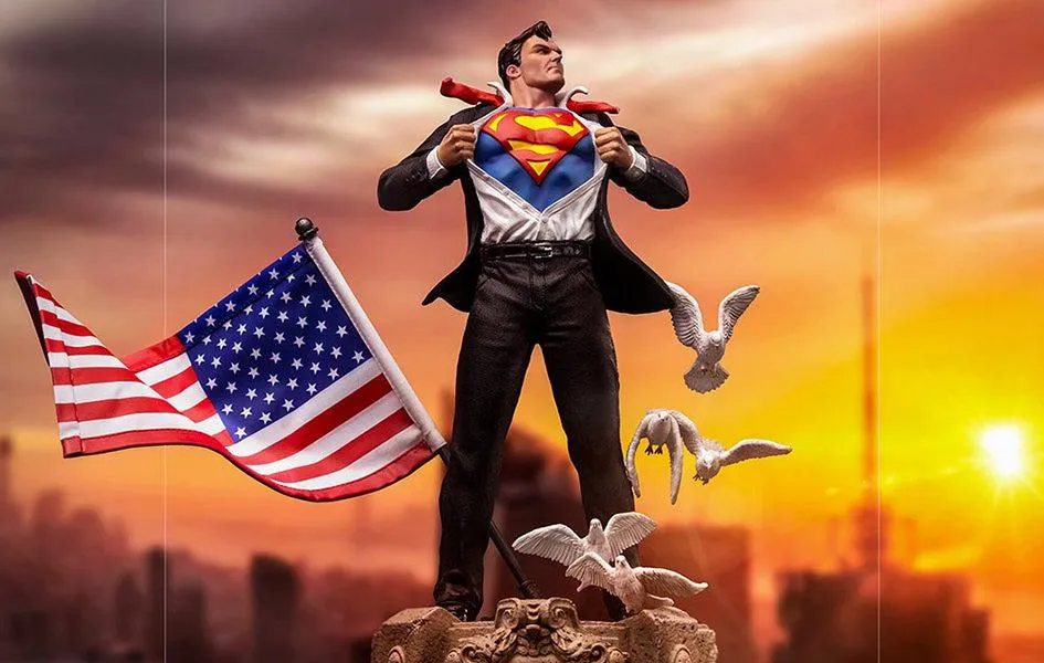 Clark Kent Deluxe 1/10 Art Scale Statue Parallel Narrative Alchemy Lab