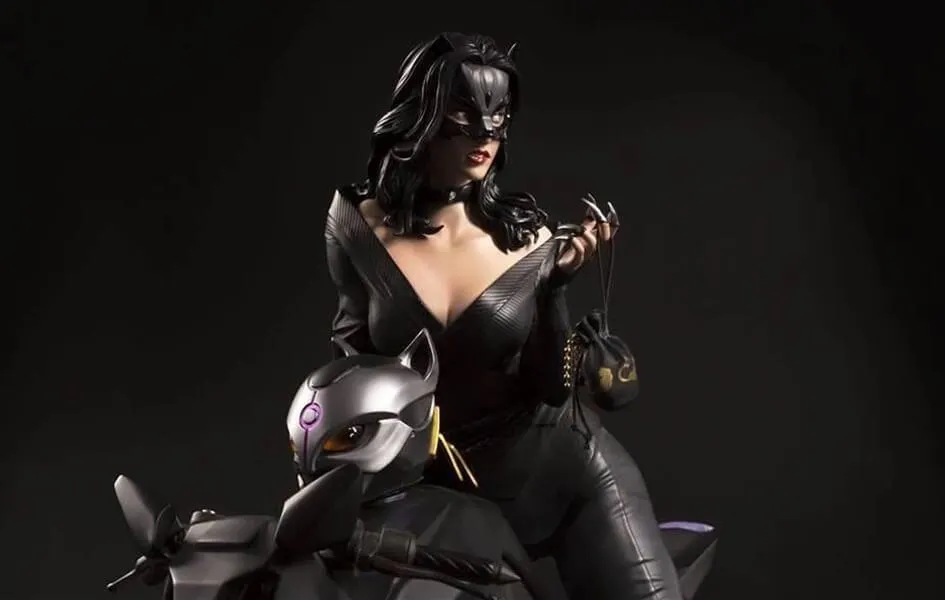 Catwoman 1/4 Scale Statue by XM Studios Frequent Event Character Development