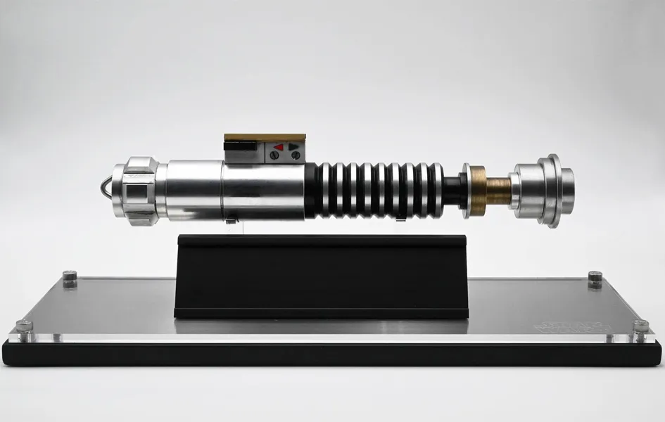 Learning Curve Twitch Integration Luke Skywalker (Mark Hamill Signed) Life-Size Prop Replica