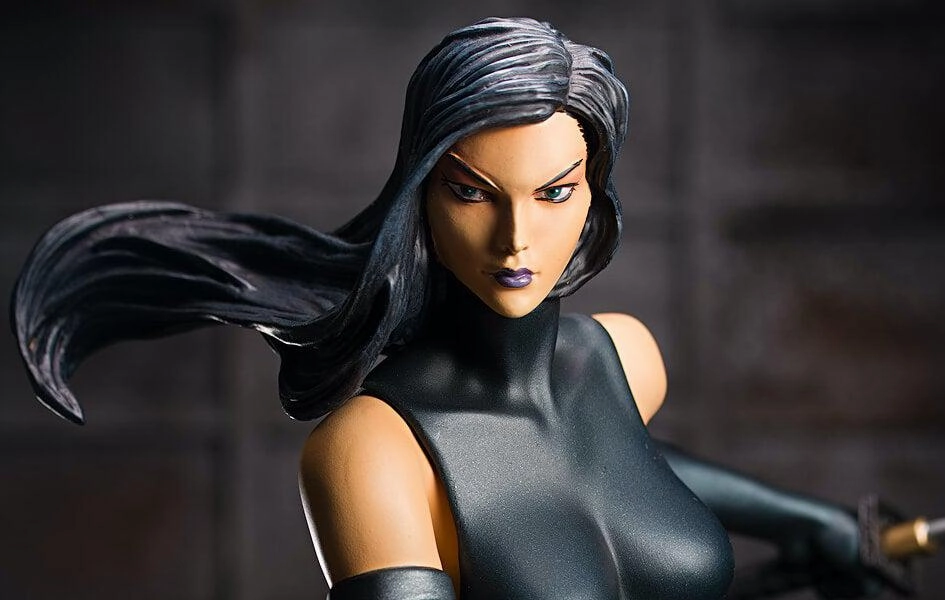 Superhero Sculpture Battle Reenactment Marvel X-Force Psylocke Fine Art Statue by Kotobukiya