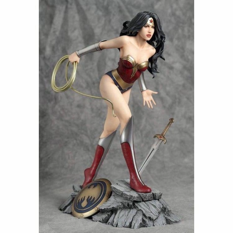 DC Comics Collection Fantasy Figure Gallery Wonder Woman Statue (LUIS ROYO)  by Yamato Stone Statue Gaming Unit