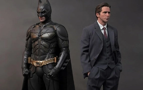 The Dark Knight - Batman Double Version 1/3 Scale Hyperreal Statue Set Character Toy