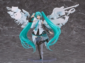 PLAMATEA Hatsune Miku: Happy 16th Birthday Ver. Vinyl Toy Library Decor