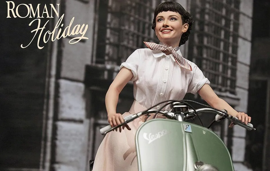 Audio Excellence Princess Ann & Vespa 125 "Roman Holiday" Statue