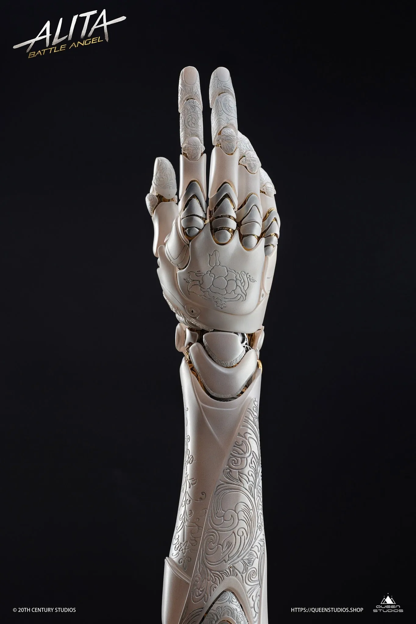 Cultural Research Alita Battle Angel - "Doll Body" 1/1 Scale Collectible Arm Statue