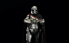 Star Wars The Force Awakens Captain Phasma ArtFx  Statue by Kotobukiya Variant Cover