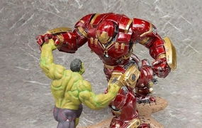 Avengers: Age Of Ultron HULK & HULKBUSTER COMBO PACK ARTFX  STATUES Travel Souvenir