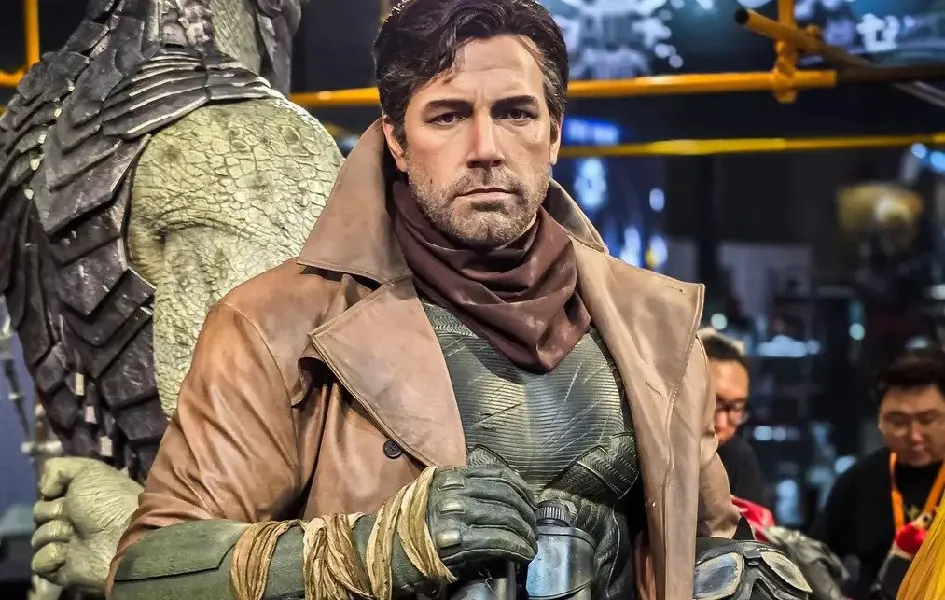 Zack Snyder's Justice League - Knightmare Batman Life-Size Bust Community Guidelines Couch Co-op